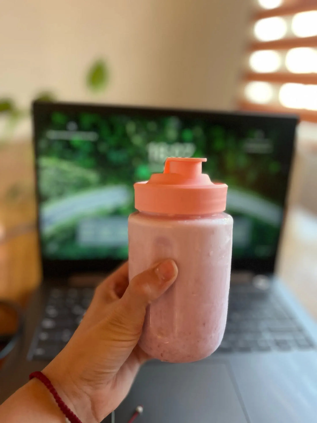 Cherry Smoothie Recipe Healthy made with the LOUVT Fresh Juice Blender