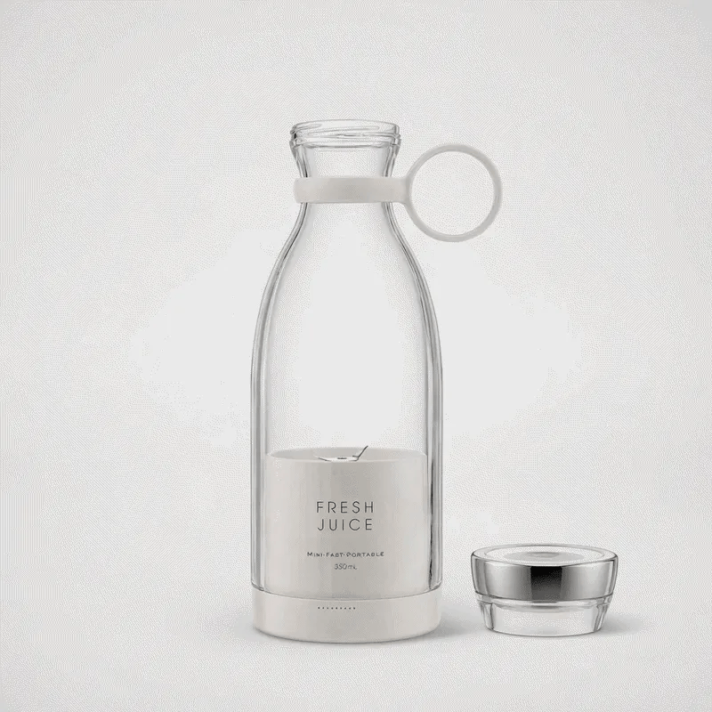 Fresh Juice Blender in motion — the Dual-Blade Vortex™ blending frozen fruit and ice in real time, no chunks left behind